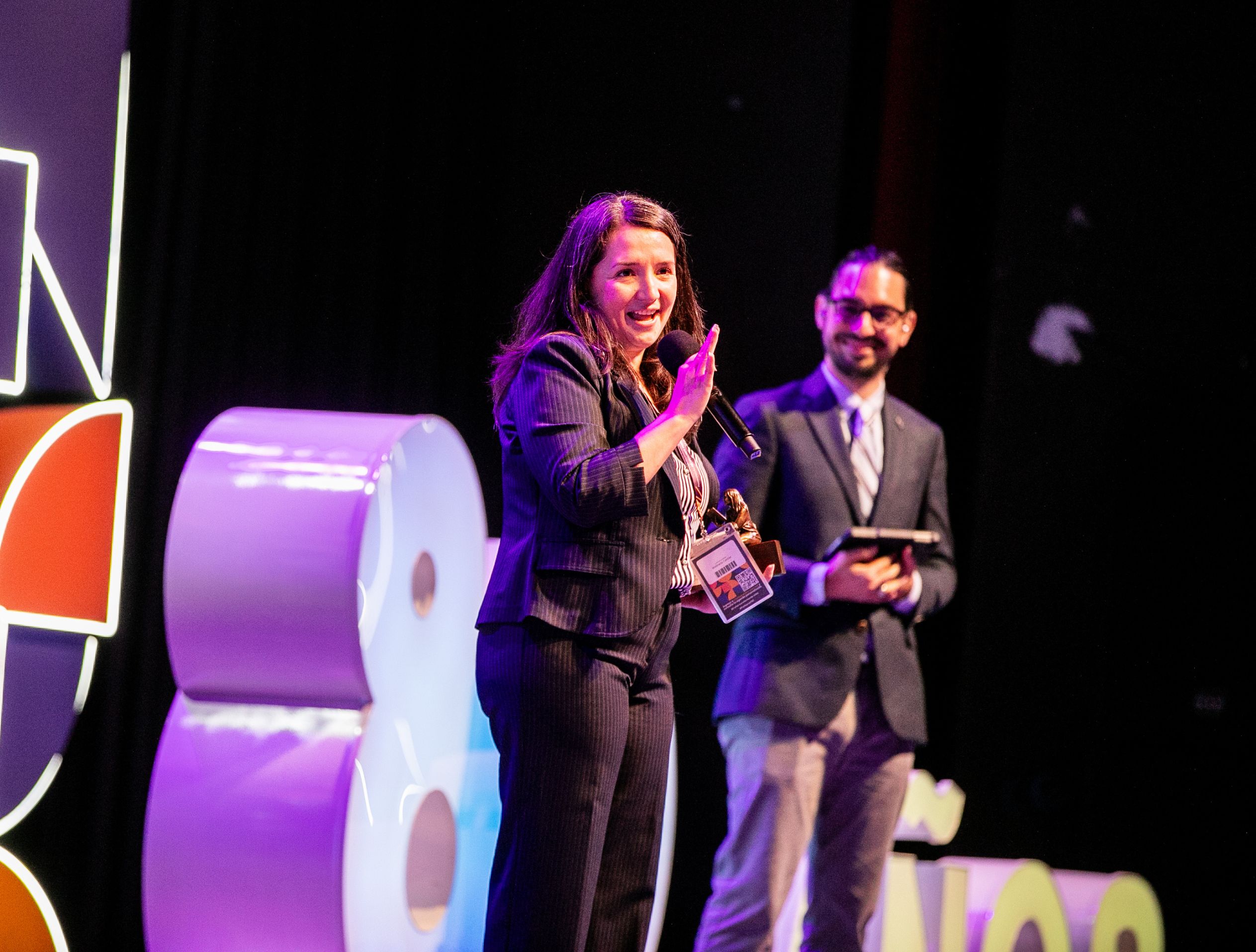 Eva Guerra recibe premio nacional Profesora Inspiradora 2023 del Tec de Monterrey 