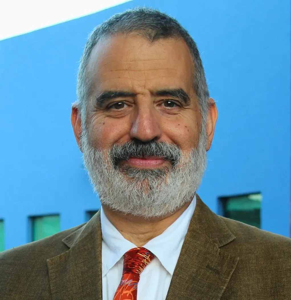 Enrique Tamés Enrique Tamés
